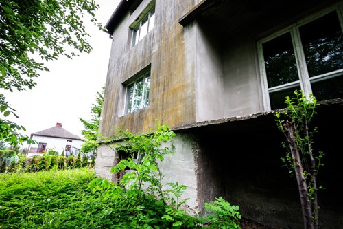 Dom z możliwością podziału na dwa mieszkania