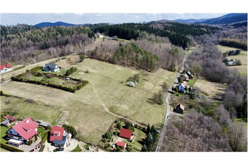 Górska działka widokowa w sercu Beskidu Małego