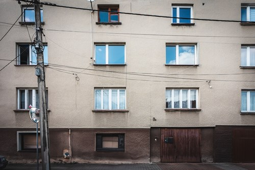 Mieszkanie z ogródkiem i budynkiem gospodarczym